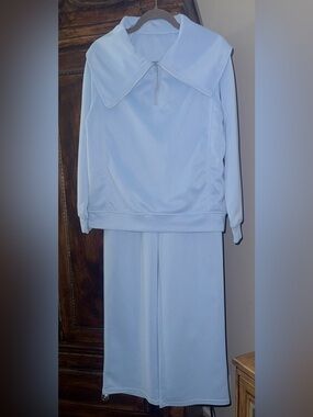 Women's Light Blue Long Sleeve Jogging Suit with Zip Collar & Wide Leg Pants